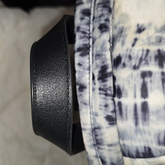 Like Dreams Tie-Dye Slingpack - Picture 8 of 16